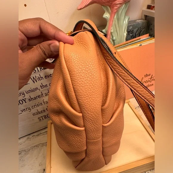 Authentic Marc Jacob New York Collection Cross Body Bag - Picture 6 of 14